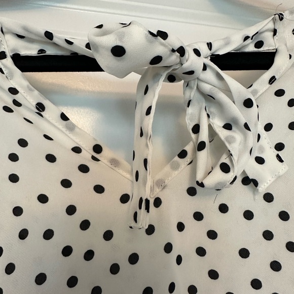 Lauren Conrad blouse - Picture 4 of 7